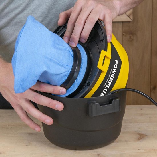 Powerplus elektrische stofzuiger nat-droog POWX318 - 750W stofzuiger werkruimte, huis, tuin, auto - 4l tank - met 2 acc.
